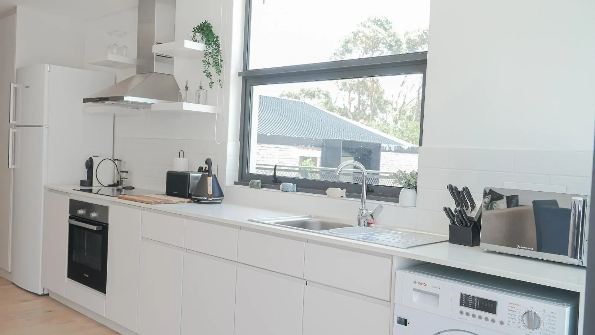 Woodstock Wonder - Mountain Views Apartment Cape Town South Africa