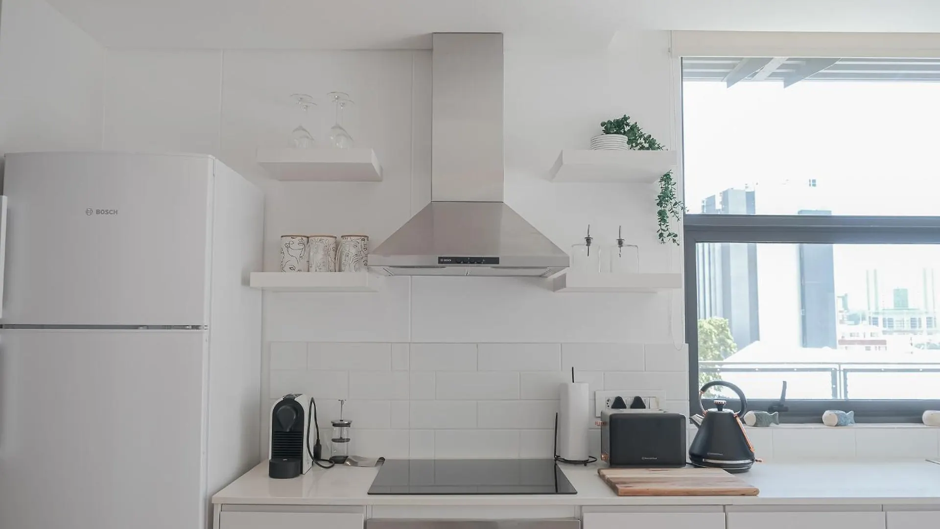 Woodstock Wonder - Mountain Views Apartment Cape Town